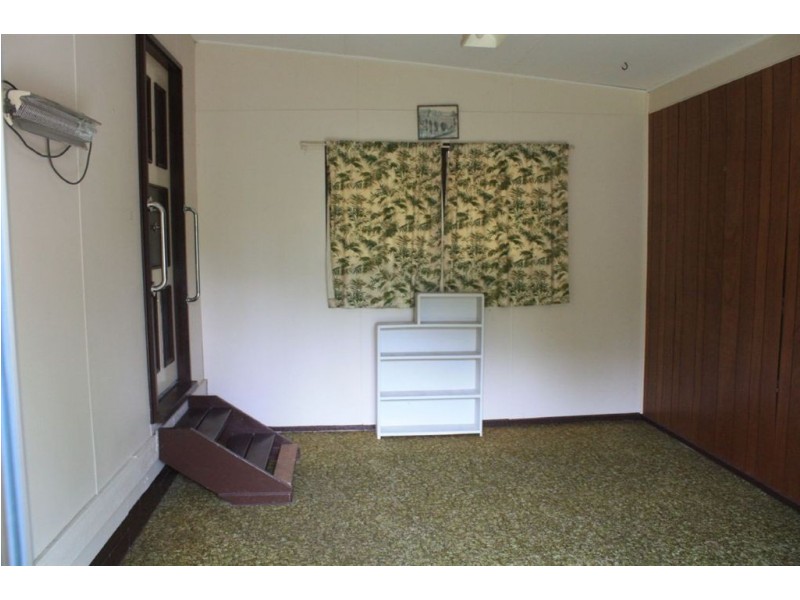 8 Wallace Avenue, Inverloch VIC 3996