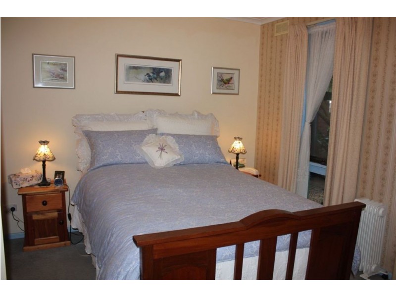 43 Wonthaggi Road, Inverloch VIC 3996