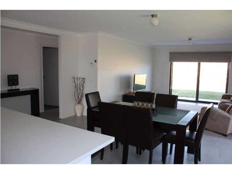 5 Oceanic Drive, Inverloch VIC 3996