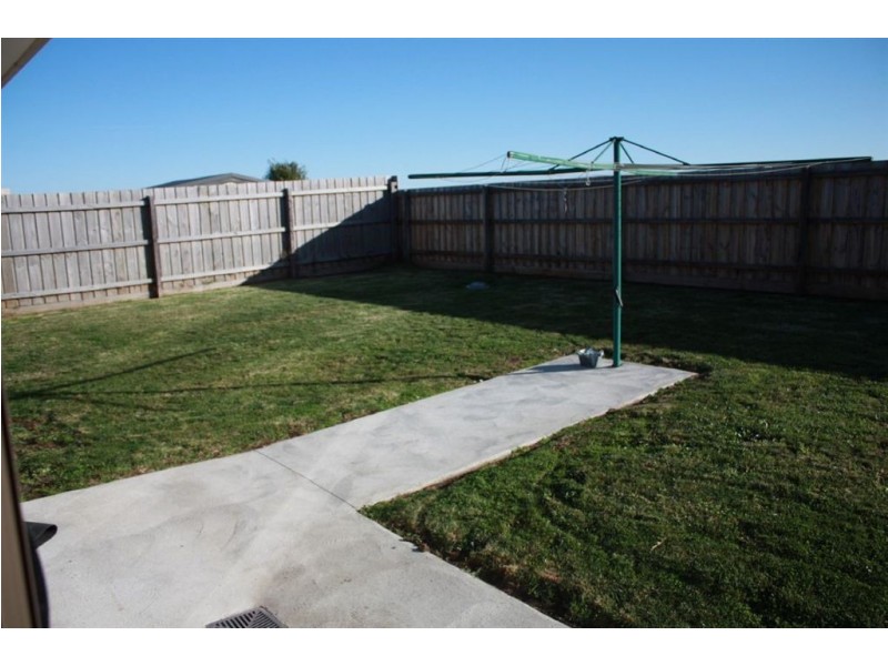 5 Oceanic Drive, Inverloch VIC 3996