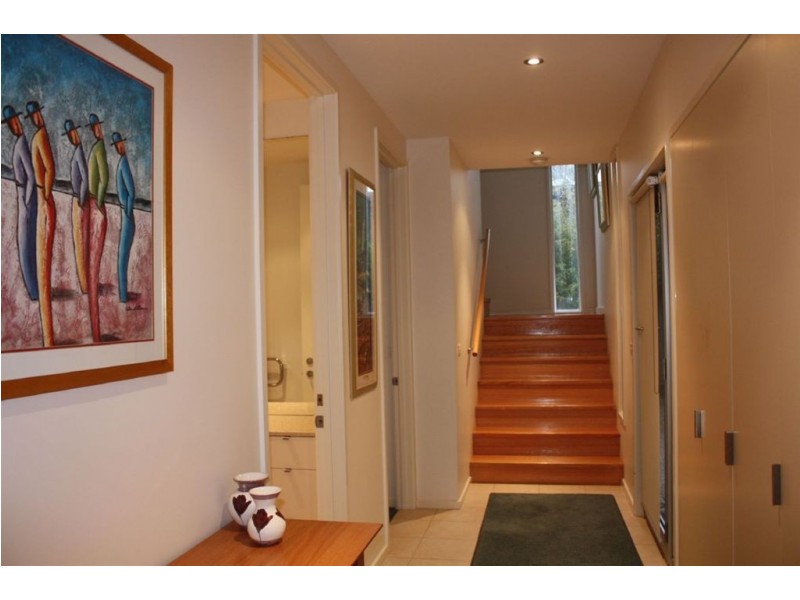 2 Sand Court, Inverloch VIC 3996