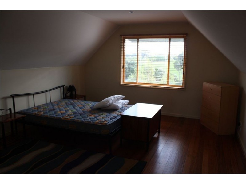 101 Toorak Road, Inverloch VIC 3996