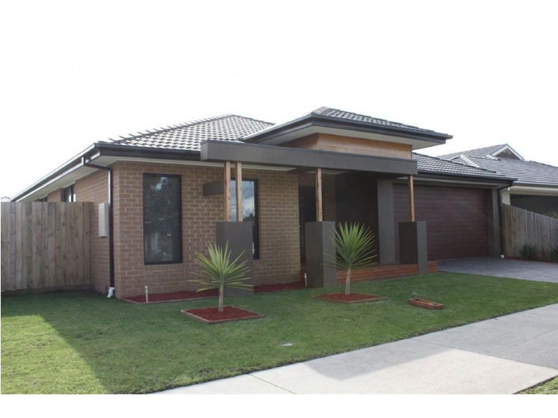 65 Ullathornes Road, Inverloch VIC 3996