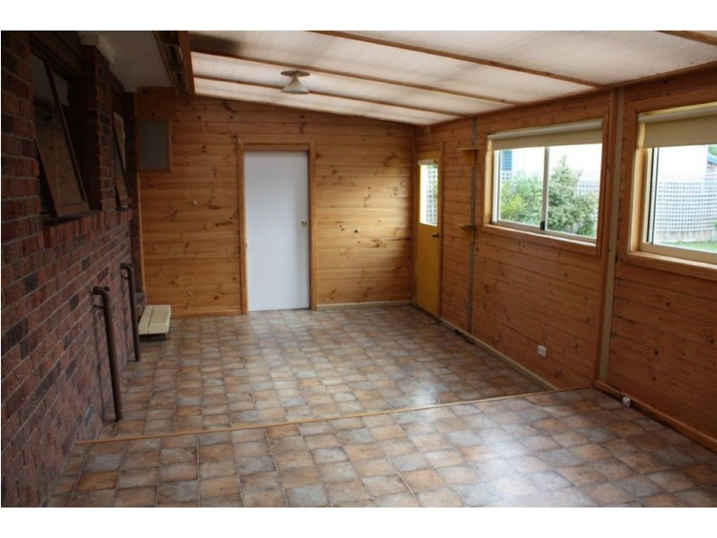 13 John Street, Inverloch VIC 3996