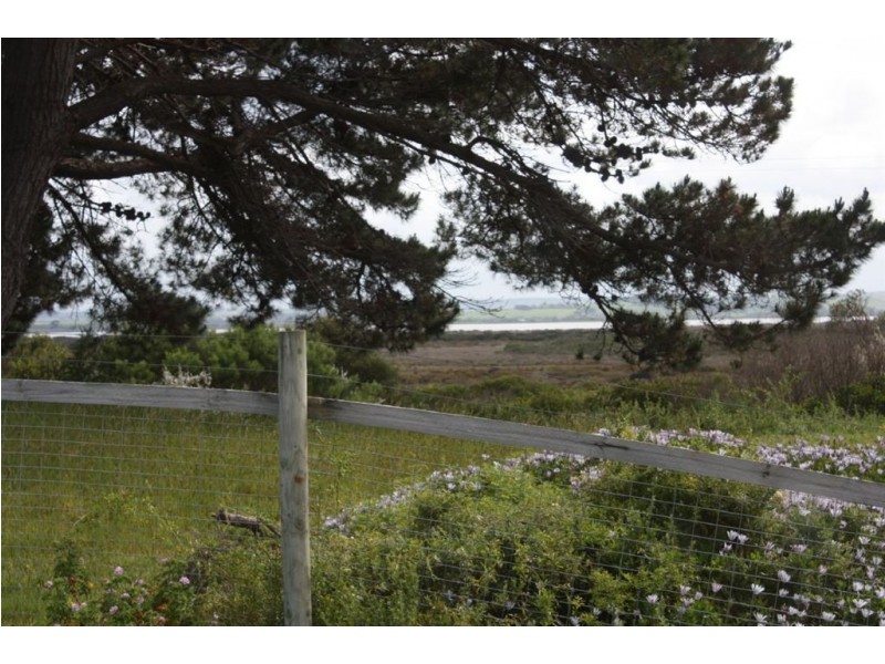 14 Jenkins Street, Venus Bay VIC 3956