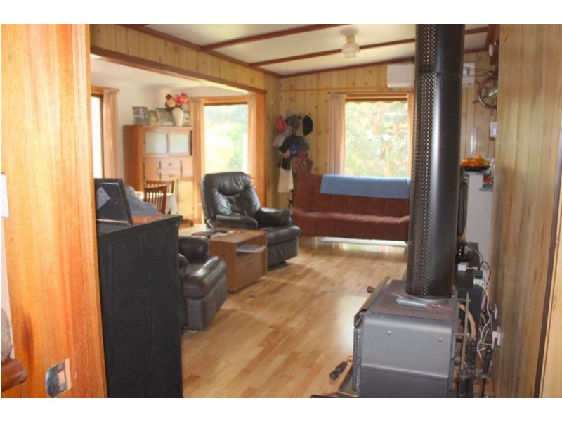 11 McIndoe Avenue, Venus Bay VIC 3956