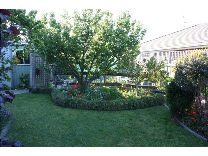 3 Heather Grove, Inverloch VIC 3996