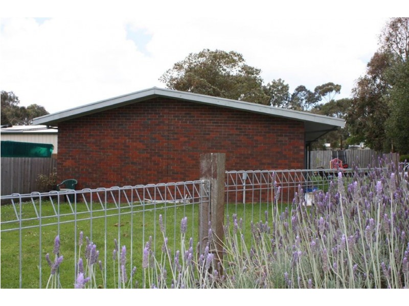 3 Kenways Court, Inverloch VIC 3996