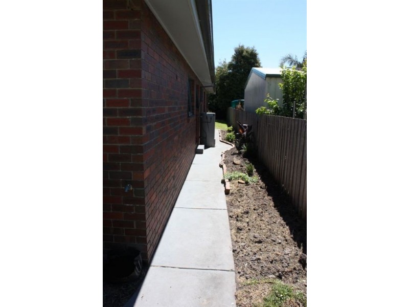 3 Kenways Court, Inverloch VIC 3996