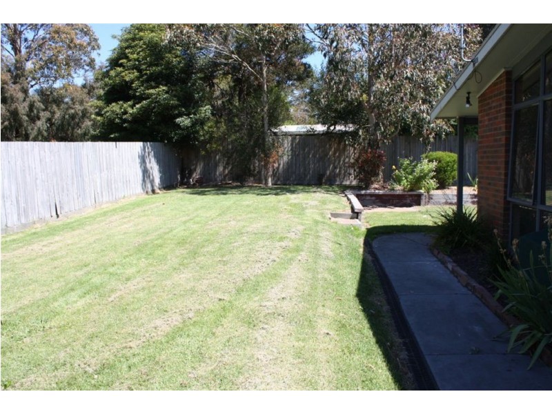 3 Kenways Court, Inverloch VIC 3996