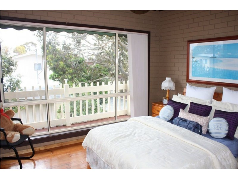 5 Sunseeker Court, Cowes VIC 3922