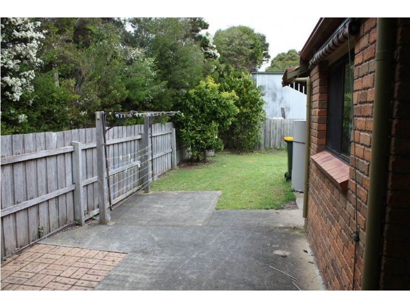 10/4 Cuttriss Street, Inverloch VIC 3996