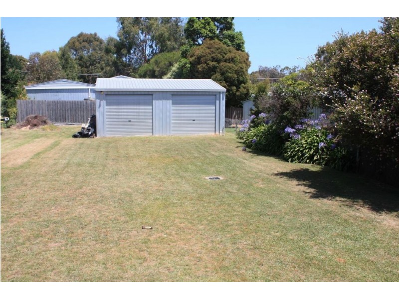 61 Dixon Street, Inverloch VIC 3996