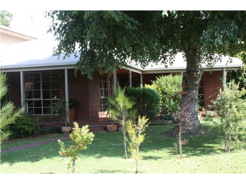 1 Clerk Crescent, Inverloch VIC 3996