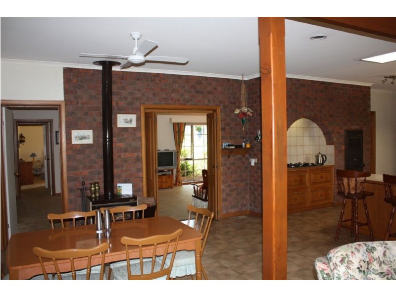 1 Clerk Crescent, Inverloch VIC 3996