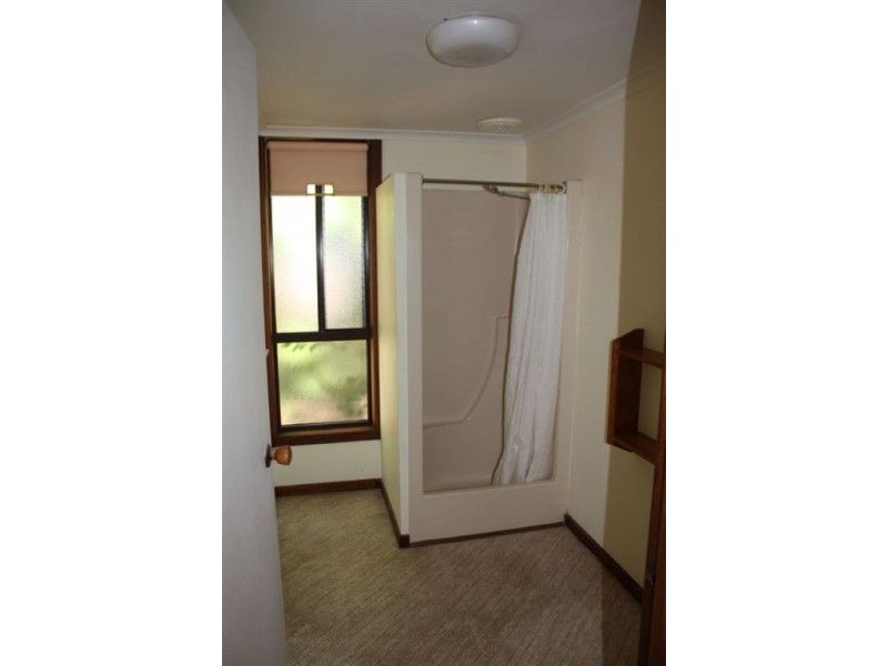 33 Halford Street, Inverloch VIC 3996