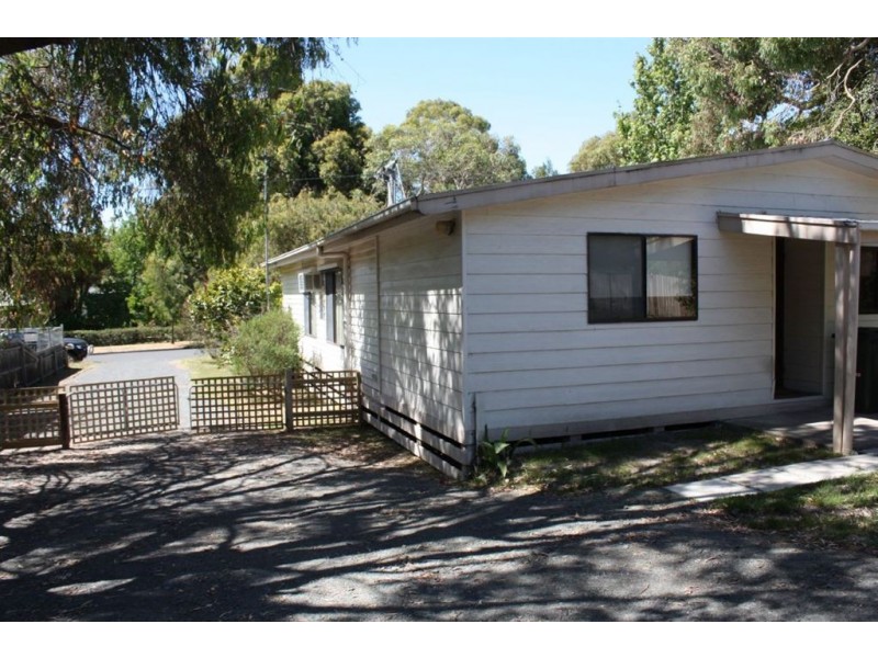 33 Halford Street, Inverloch VIC 3996