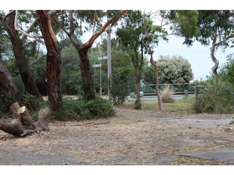 126 Ramsey Boulevard, Inverloch VIC 3996