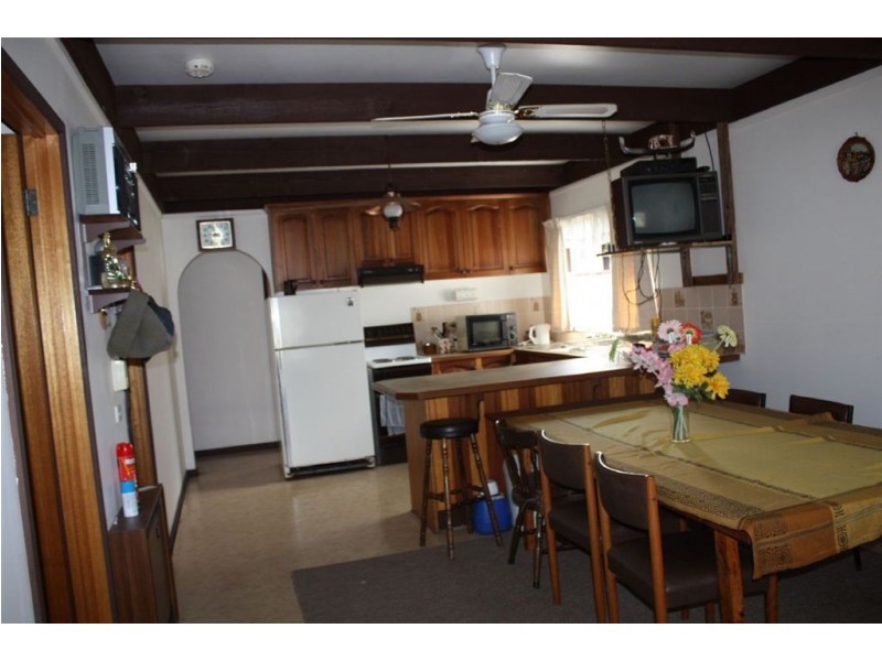 73 Williams St, Inverloch VIC 3996