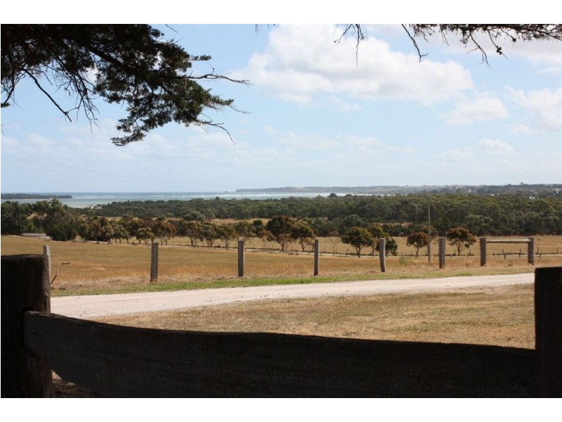 259 Inverloch Venus Bay Road, Inverloch VIC 3996