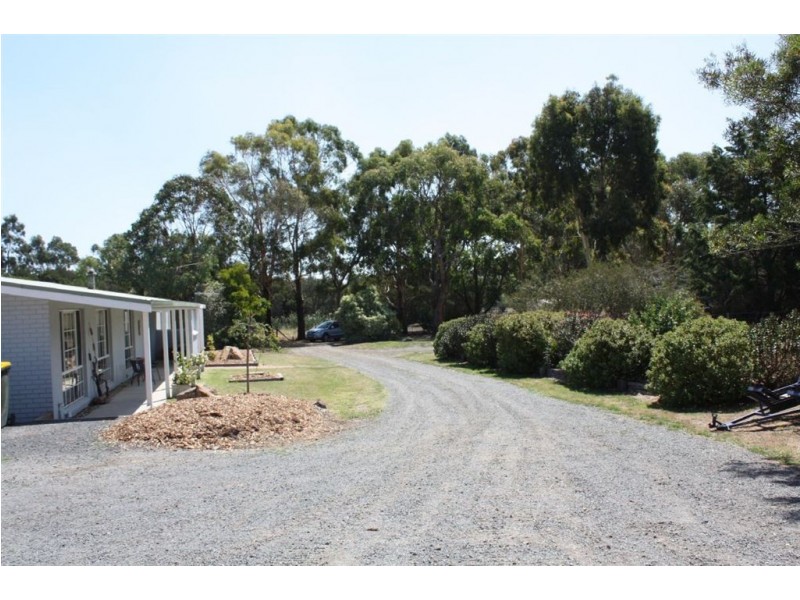 37 Pennell Court, Wattle Bank VIC 3995