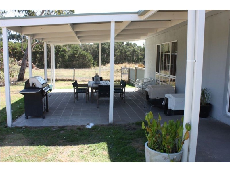 37 Pennell Court, Wattle Bank VIC 3995