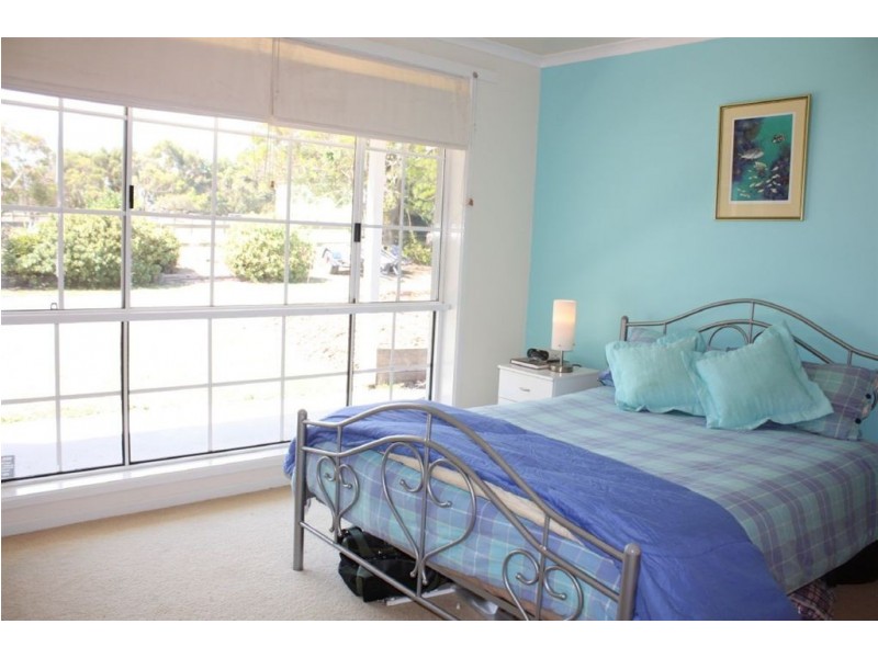 37 Pennell Court, Wattle Bank VIC 3995