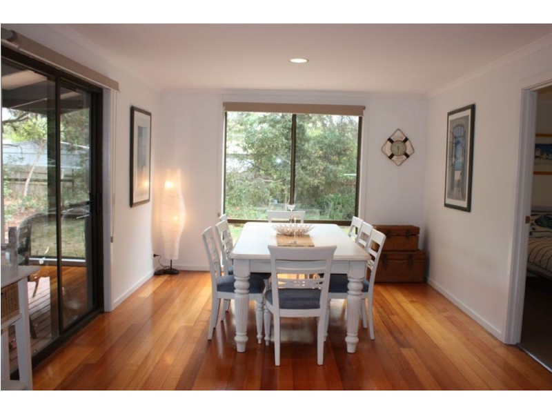 32 Victoria Street, Inverloch VIC 3996