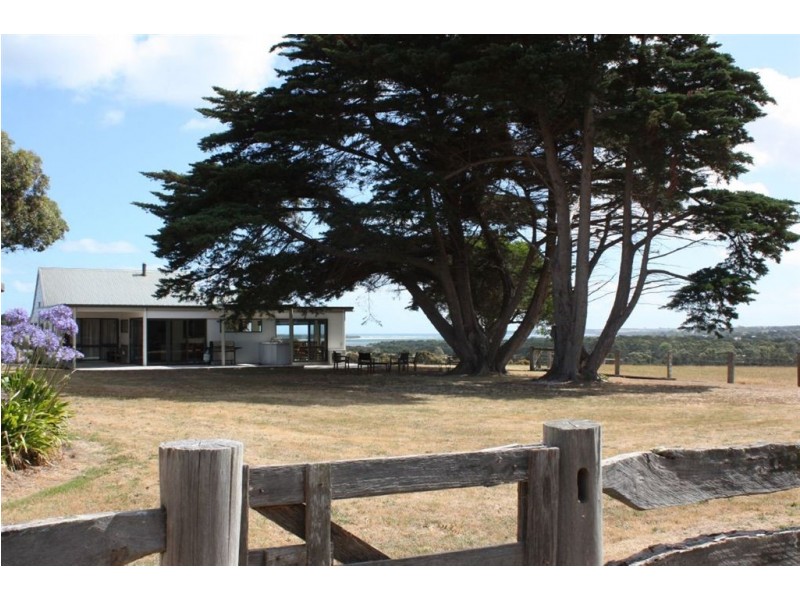 259 Inverloch Venus Bay Rd, Inverloch VIC 3996