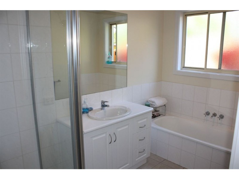 1/24-26 Kathryn Close, Inverloch VIC 3996