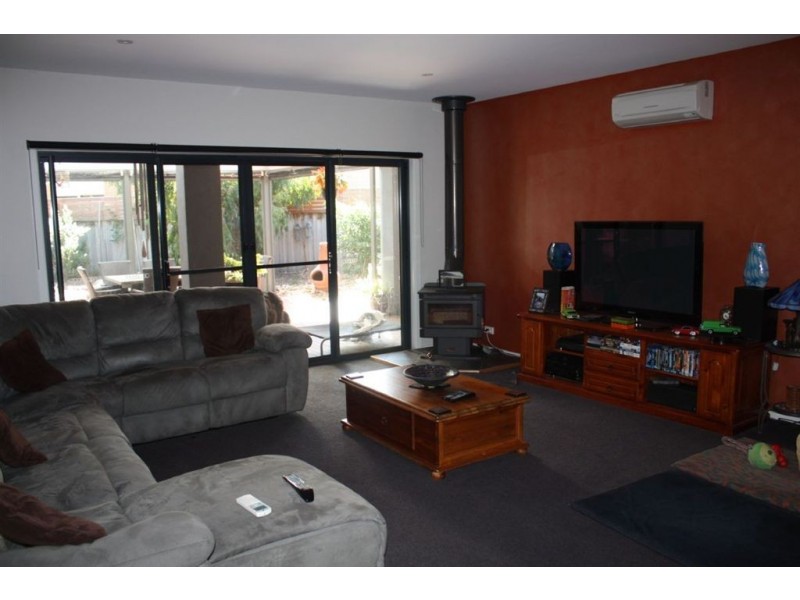 41 Woodland Heath Drive, Inverloch VIC 3996