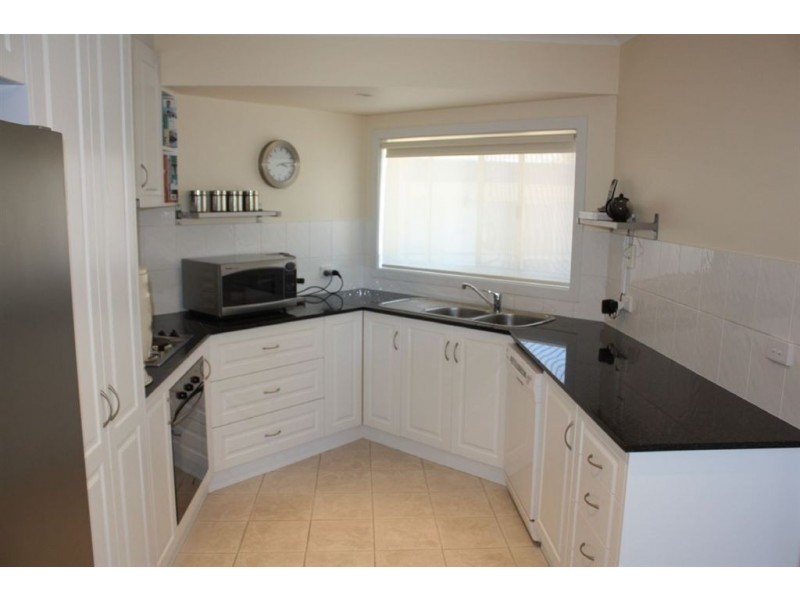 1/24-26 Kathryn Close, Inverloch VIC 3996