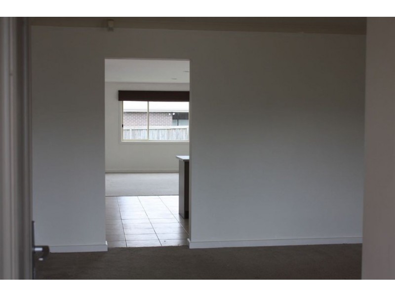 6 Endeavour Place, Inverloch VIC 3996