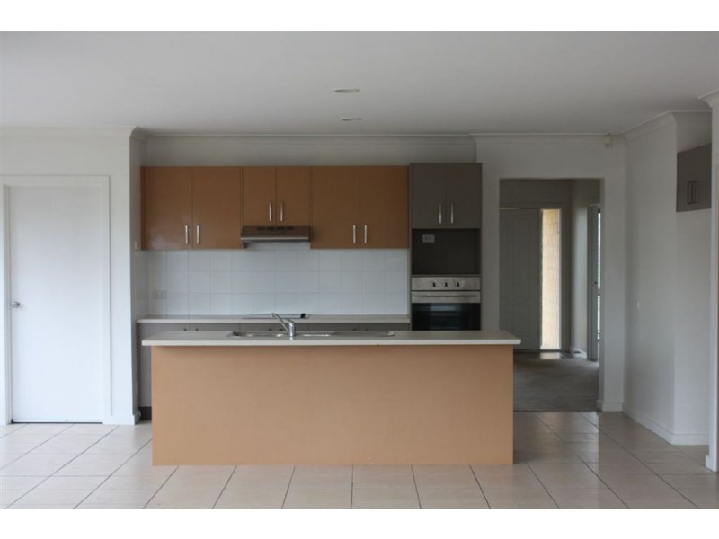 6 Endeavour Place, Inverloch VIC 3996