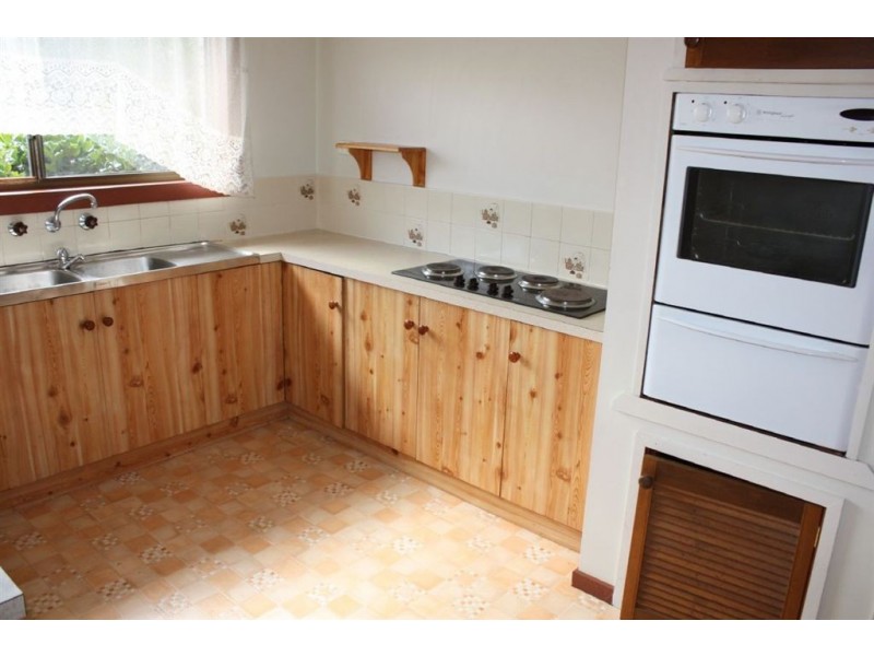 29 Dixon Street, Inverloch VIC 3996