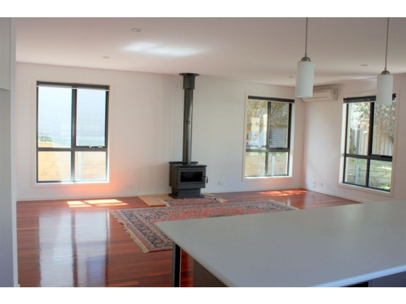 90 Ripple Drive, Inverloch VIC 3996