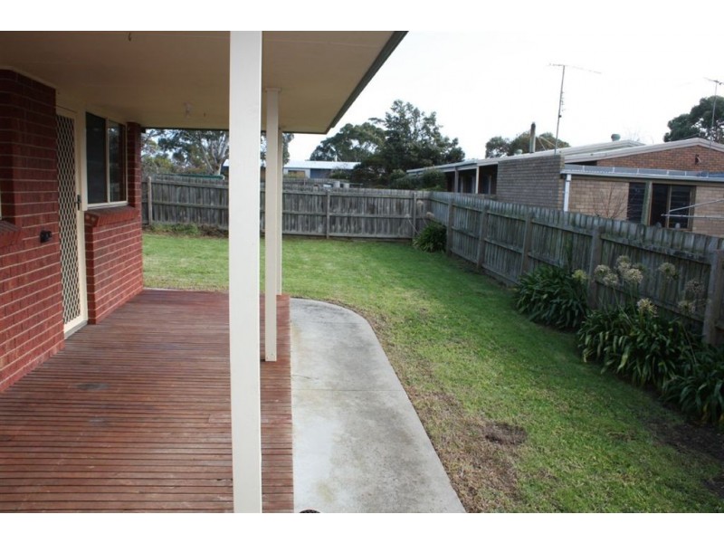 25 Pier Road, Inverloch VIC 3996