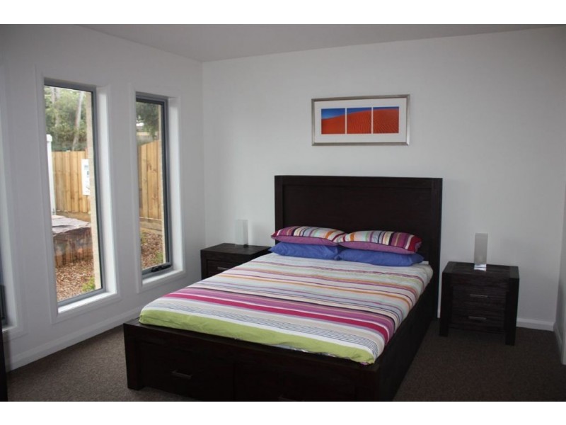 16 Grandview Grove, Inverloch VIC 3996