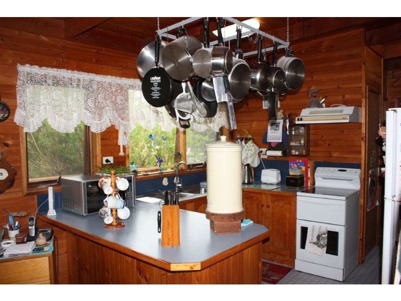 18-22 Jupiter Boulevard, Venus Bay VIC 3956