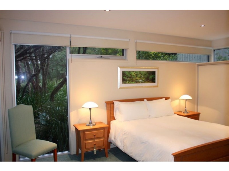 2 Sand Court, Inverloch VIC 3996