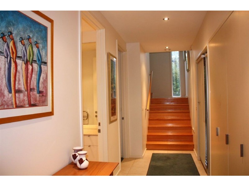 2 Sand Court, Inverloch VIC 3996