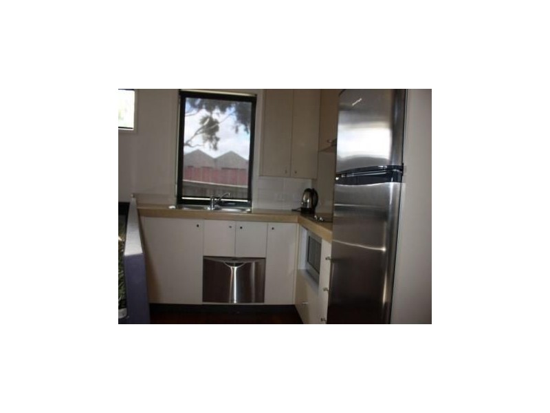 1/3 Beaton Place, Inverloch VIC 3996