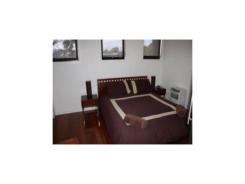 1/3 Beaton Place, Inverloch VIC 3996