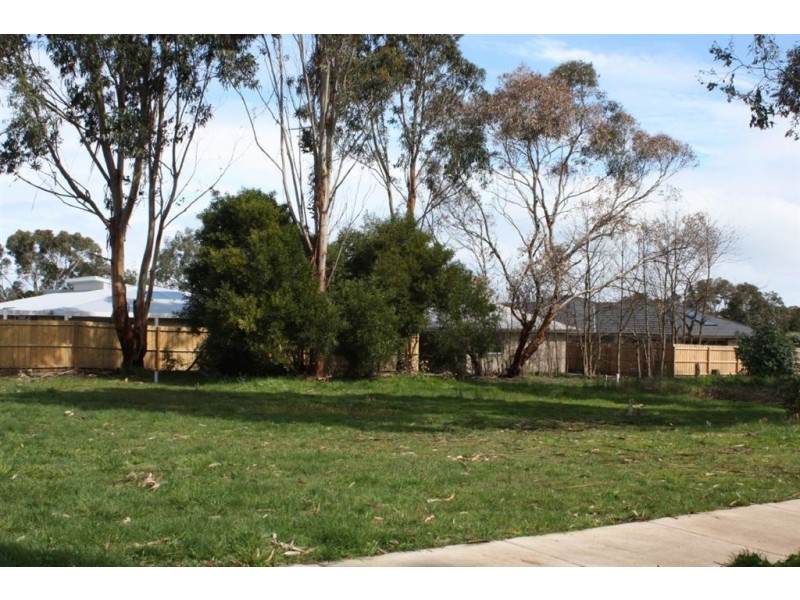 11 Correa Place, Inverloch VIC 3996