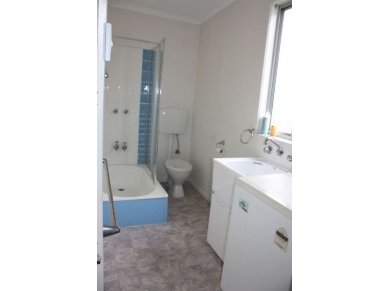 8 Kenneth Street,, Inverloch VIC 3996