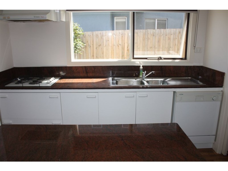 71 Bayview Avenue, Inverloch VIC 3996