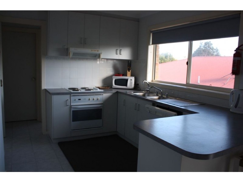 2/37 A’Beckett Street,, Inverloch VIC 3996