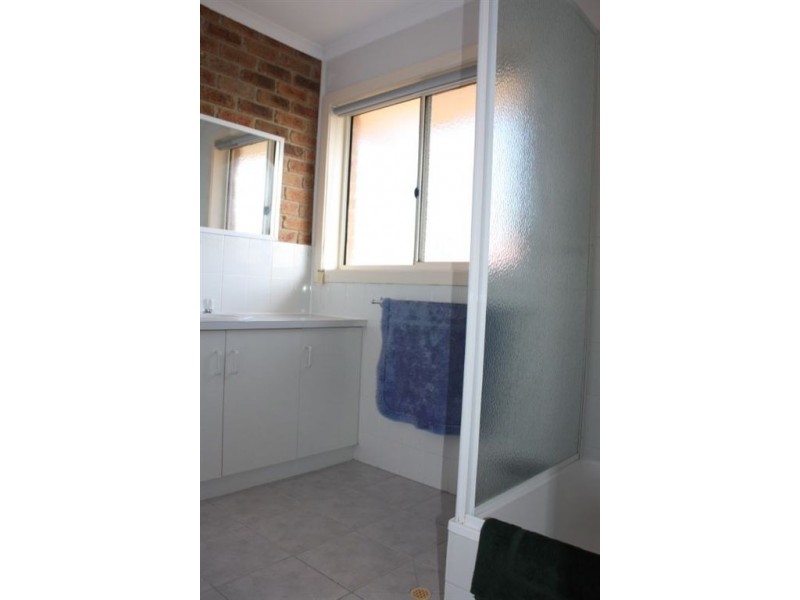 2/37 A’Beckett Street,, Inverloch VIC 3996