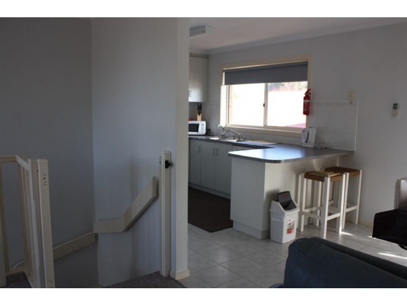 2/37 A’Beckett Street,, Inverloch VIC 3996