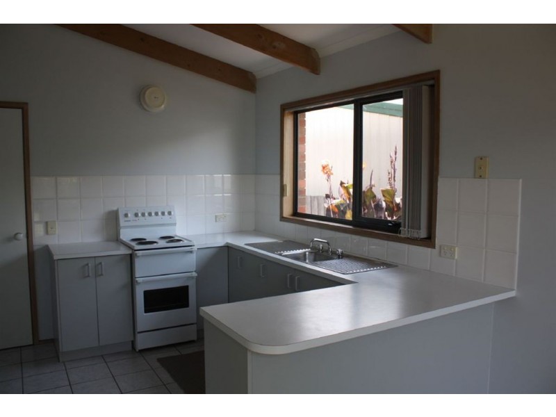 3 Kenways Court, Inverloch VIC 3996